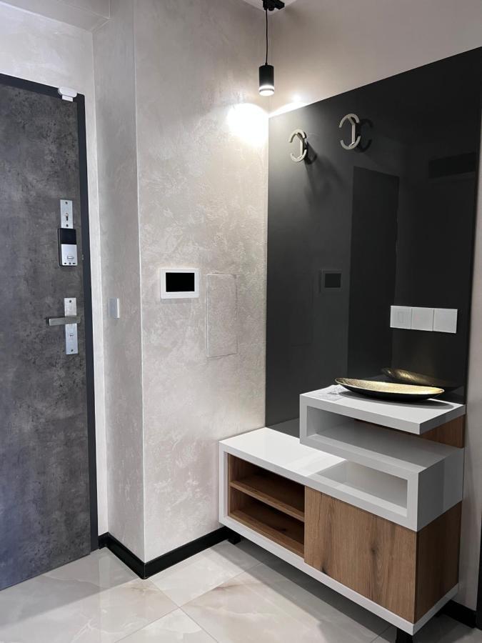 A-Brilliant, New! Spacious & Modern Apartment In Varna Whit Garage Экстерьер фото