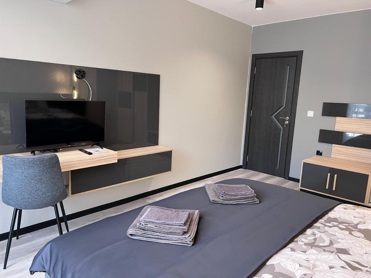 A-Brilliant, New! Spacious & Modern Apartment In Varna Whit Garage Экстерьер фото