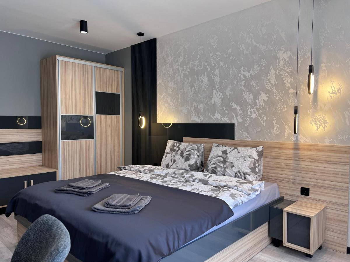 A-Brilliant, New! Spacious & Modern Apartment In Varna Whit Garage Экстерьер фото