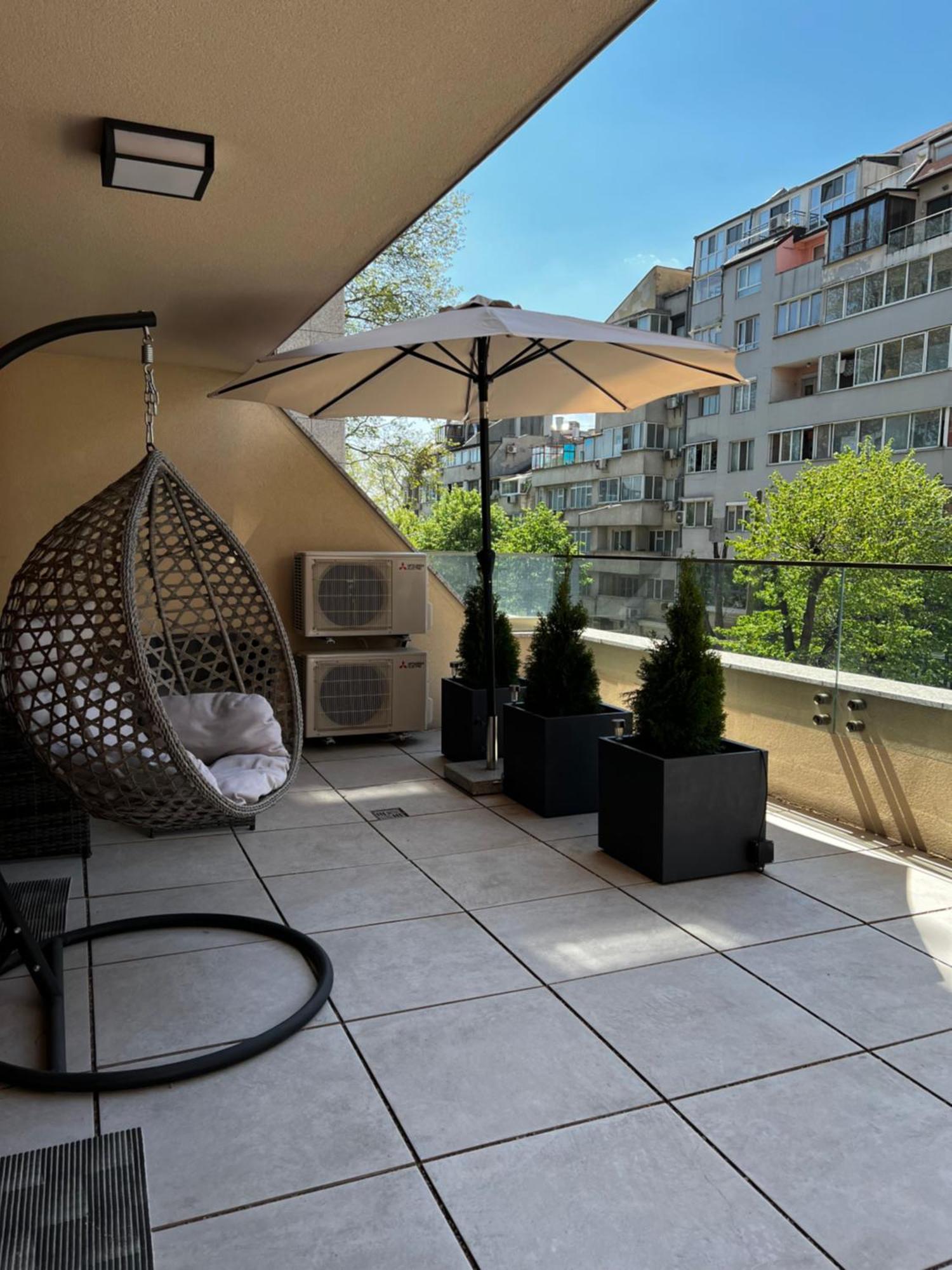 A-Brilliant, New! Spacious & Modern Apartment In Varna Whit Garage Экстерьер фото